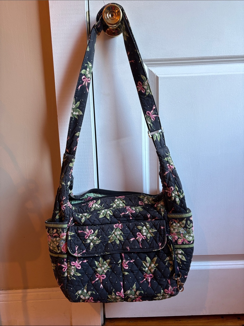 Vera Bradley Retired “New Hope” - Carry All - Quilted Shoulder Bag